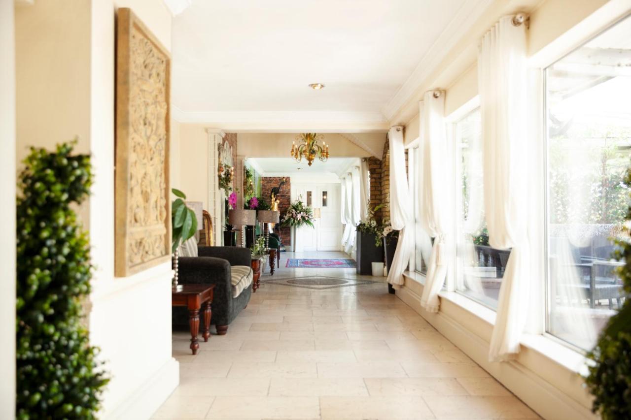Greville Arms Hotel Маллінгар Екстер'єр фото